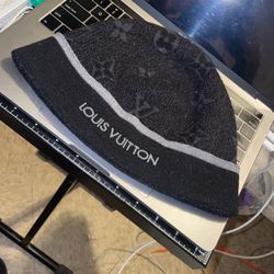 Louis Vuitton Winter Hat 