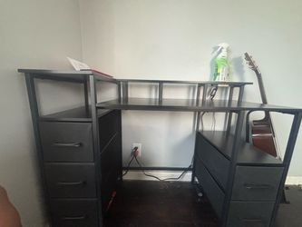 Gaming desk with kbm and rgb
