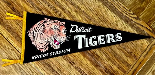 Vintage Detroit Tigers pennant