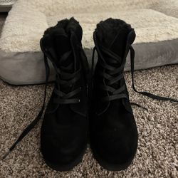 Women’s Black Wedge Fur Boots- sz 8