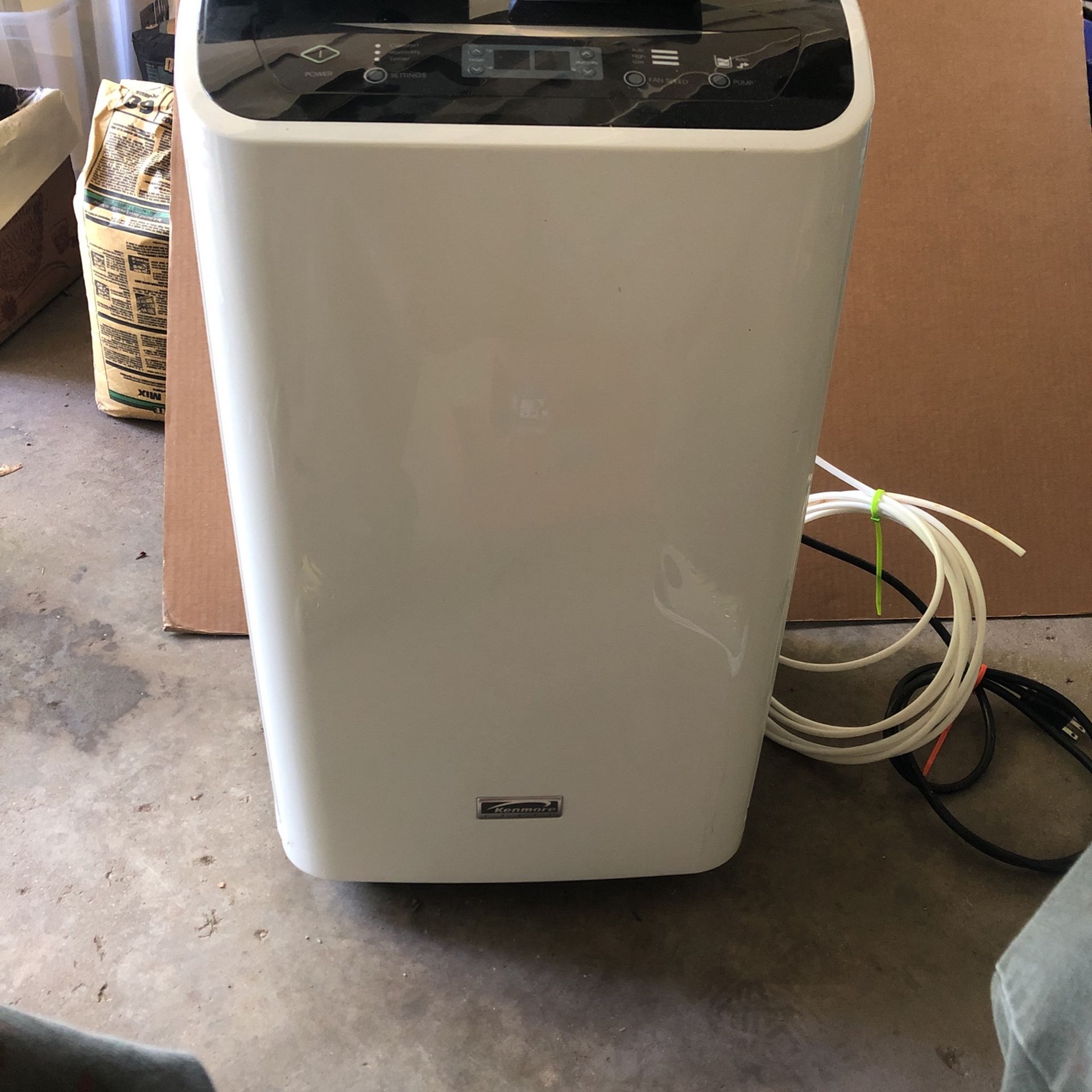 Dehumidifier 