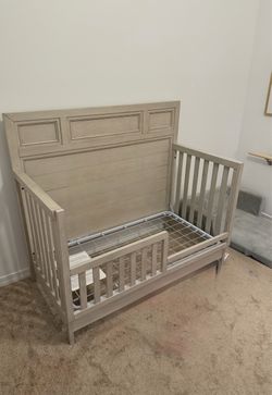 Crib/Toddler Transitional Crib