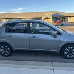 2012 Nissan Versa Automatic 