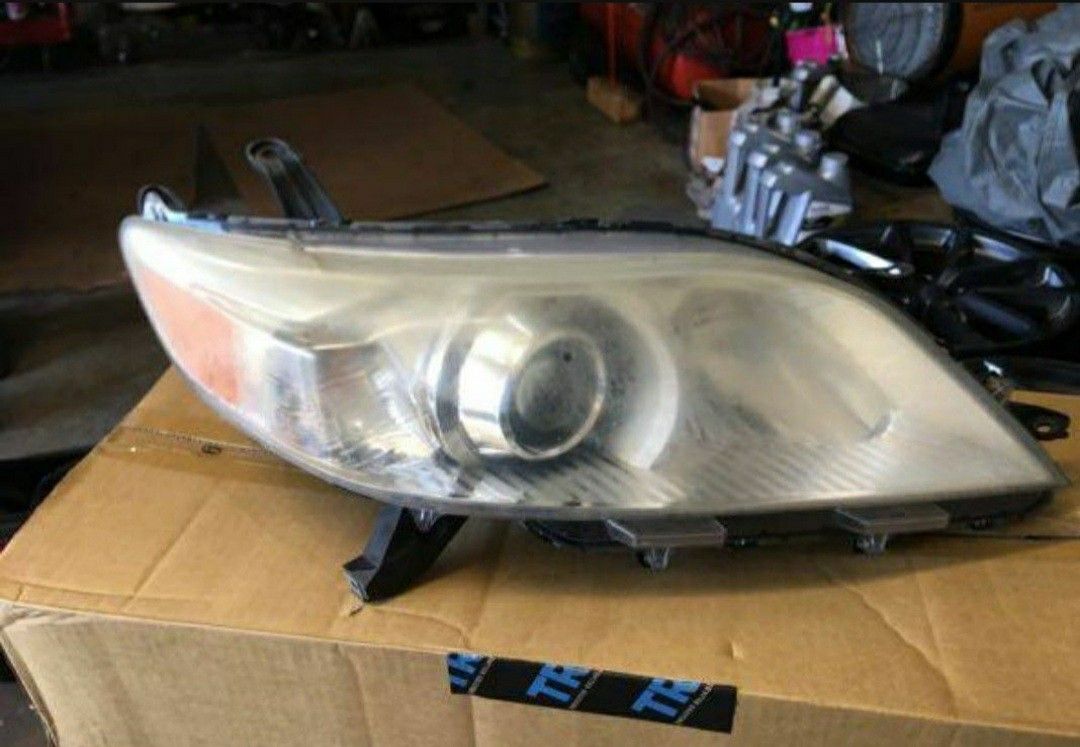 2011 - 2014 Toyota Sienna headlights hid kit