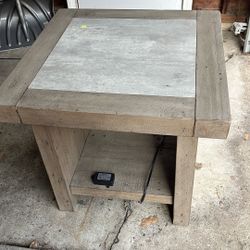 End Table With Power