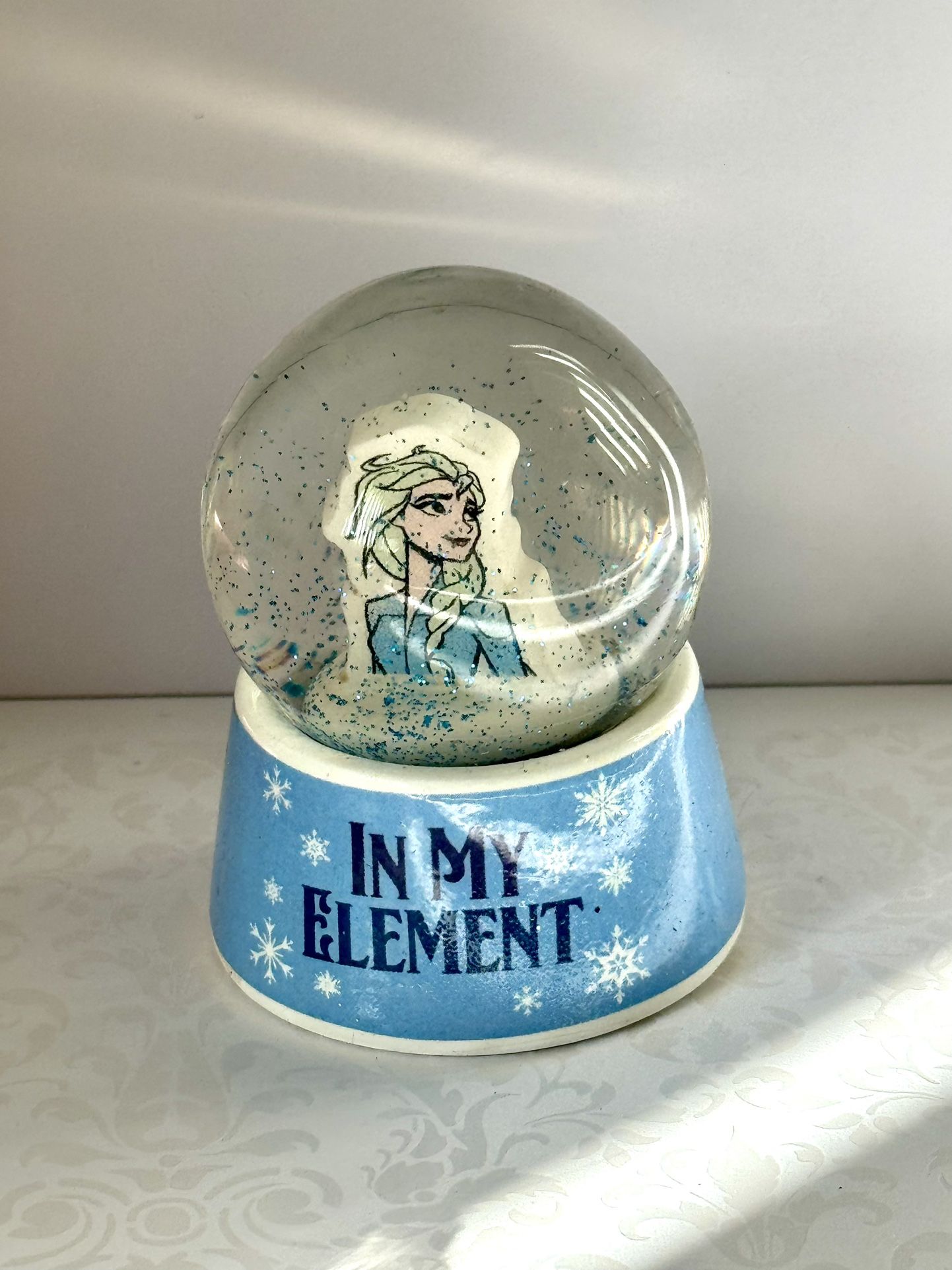 Disney Frozen Snow Globe
