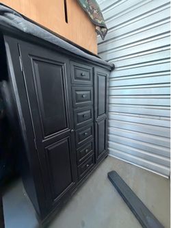 Armoire