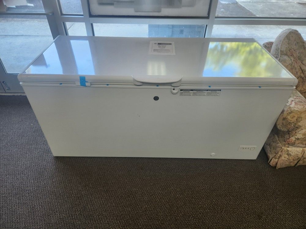 Garage Ready 21.7 cu. ft. Chest Freezer in White, ENERGY STAR
