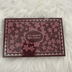 ACE BEAUTE MAKEUP PALETTE