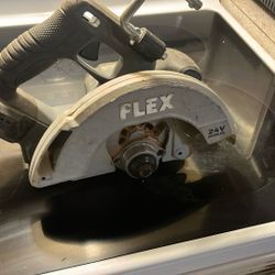Flex Skil Saw Works Good 