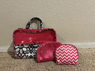 Travel Cosmetic Bags Pink Black White Set 3 Like New Hanging 