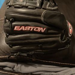baseball glove Easton 