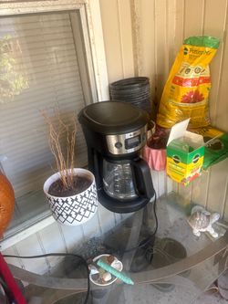 Mr. Coffee coffees pots