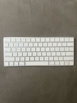 Apple Magic Keyboard 1st Gen (A1644)