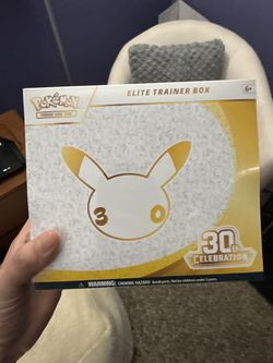 Pokemon 30th ETB