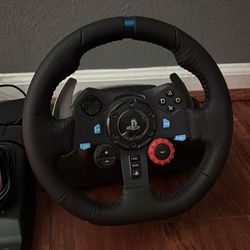 Logitech racing wheel set (ps4,ps5) for both systems