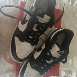 Panda Nike dunks 