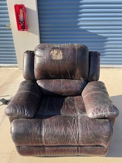 Good ole electric recliner