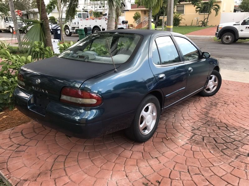 1997 Nissan Altima