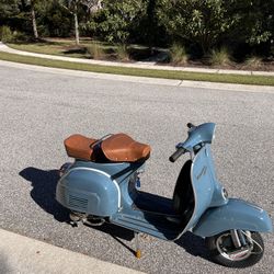 Vintage Vespa Super 150 Original 