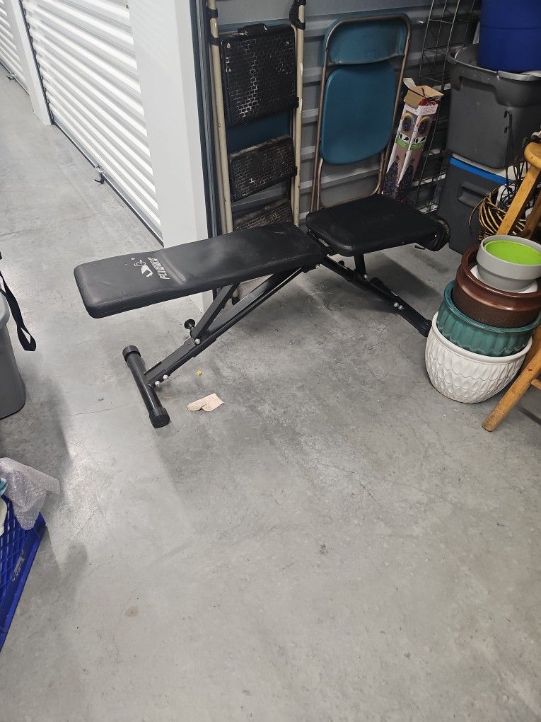 Weight Bench That Also Folds Up