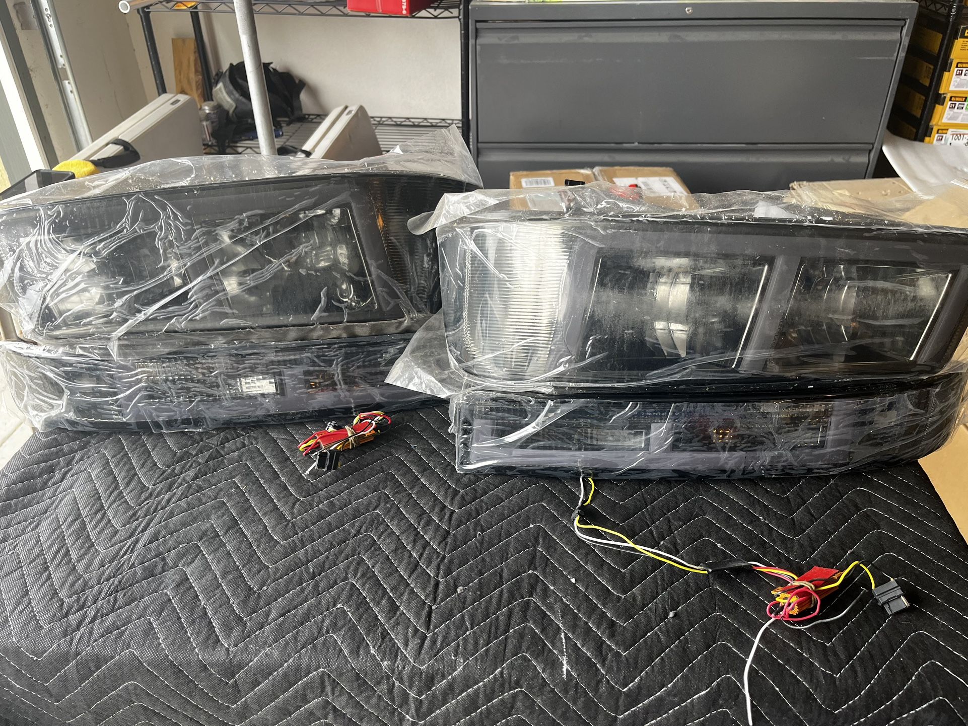 Chevy Express Headlights 03–14