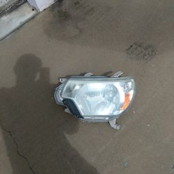 12 To 15 Headlight Toyota Tacoma Driver Side