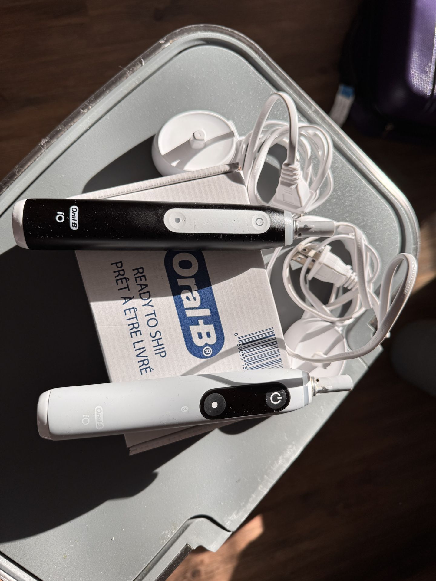 Oral-B iO Electric Toothbrushes β Set of 2 (Black & White) + Brush Heads