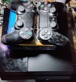 Ps4 2 controllers 5 games