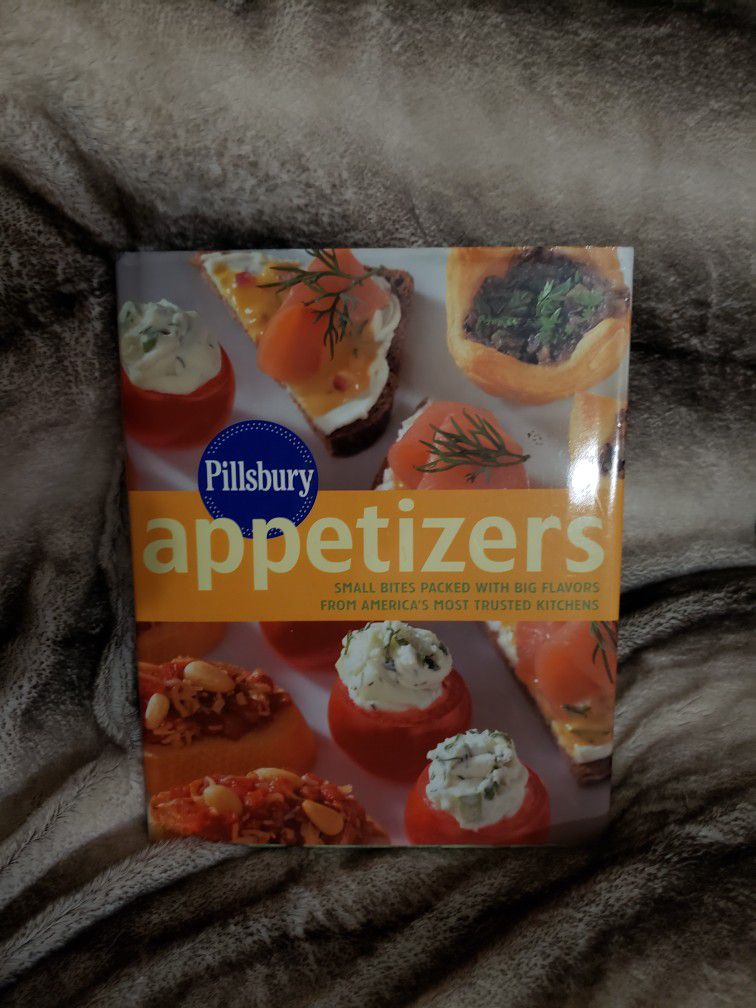 Pillsbury Appetizers Cookbook