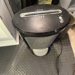 Fellowes Paper Shredder