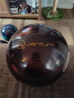 Brunswick Quantum Evo navy Bowling Ball