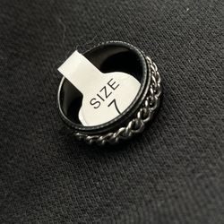 Size 7 Fidget ring