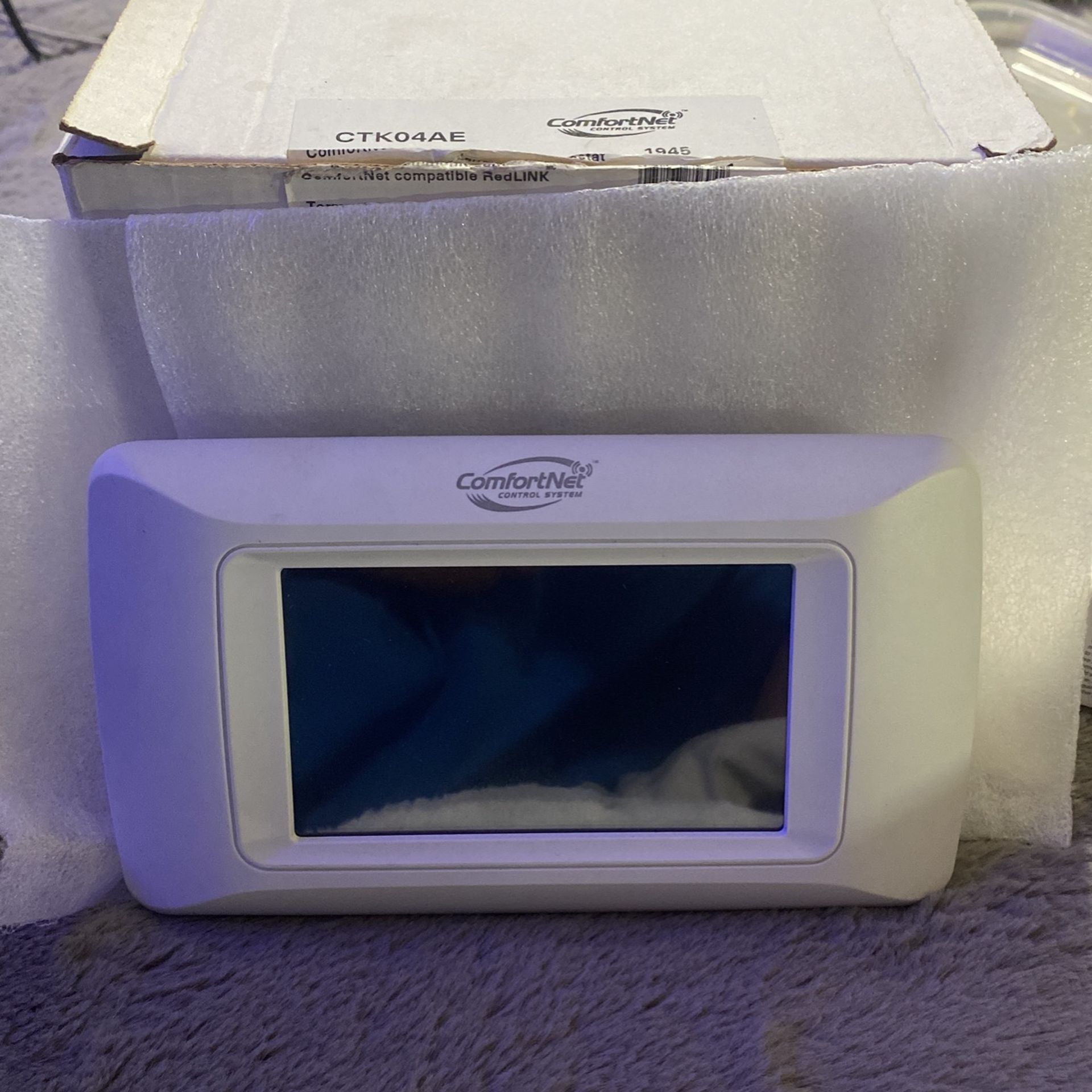 Goodman CTK04AE Comfortnet Communicating Thermostat