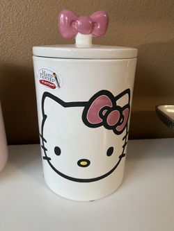 Large hello kitty Jar-2 Available 