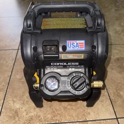 DEWALT 2.5 Gal. 140 psi Portable 20V Cordless Air Compressor with FLEXVOLT Advantage (Tool Only)