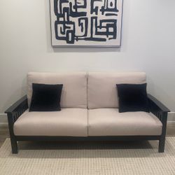 Wide 2 Seater Couch W/Throws