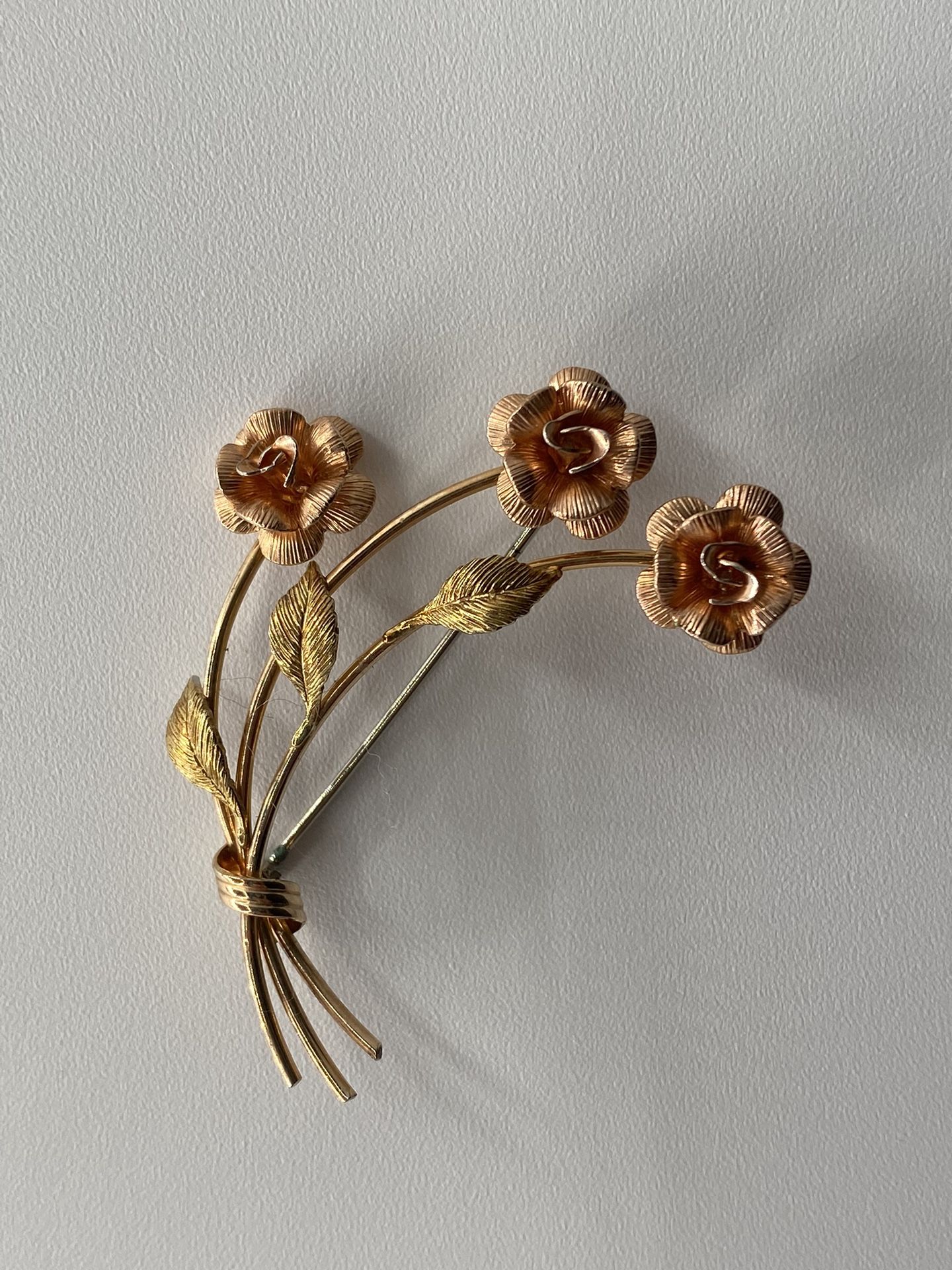 Vintage Krementz Yellow and Rose Gold Tone Rose Bouquet Brooch SIGNED with Box