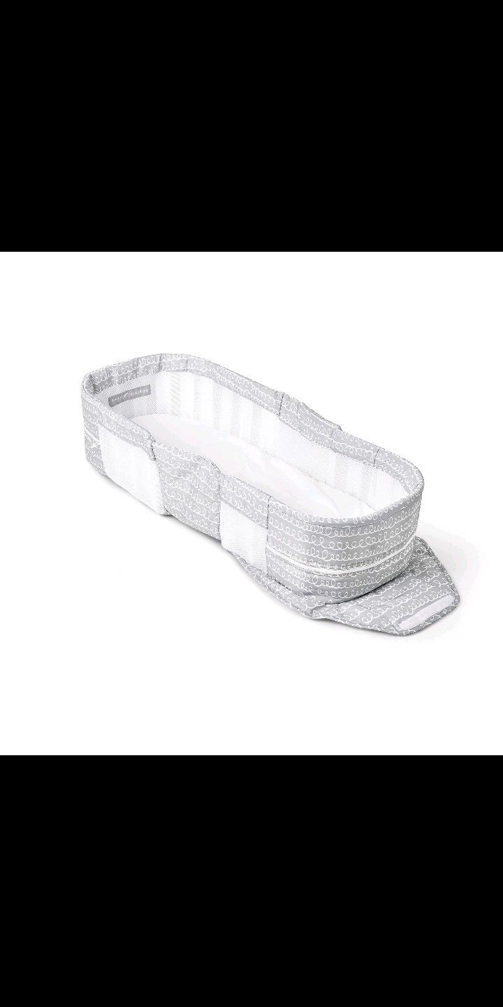 Snuggle Nest. Portable Baby Lounger
