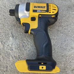 DEWALT 20V MAX Cordless1/4”Impact Driver 