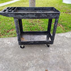 Rubbermaid Cart