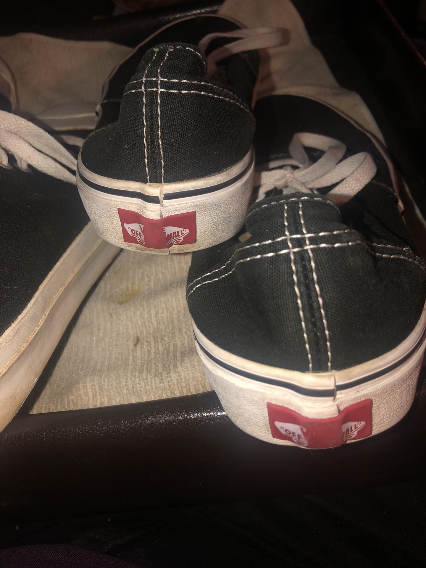 VANS Men-7.5 Women-9 Blk & Wht