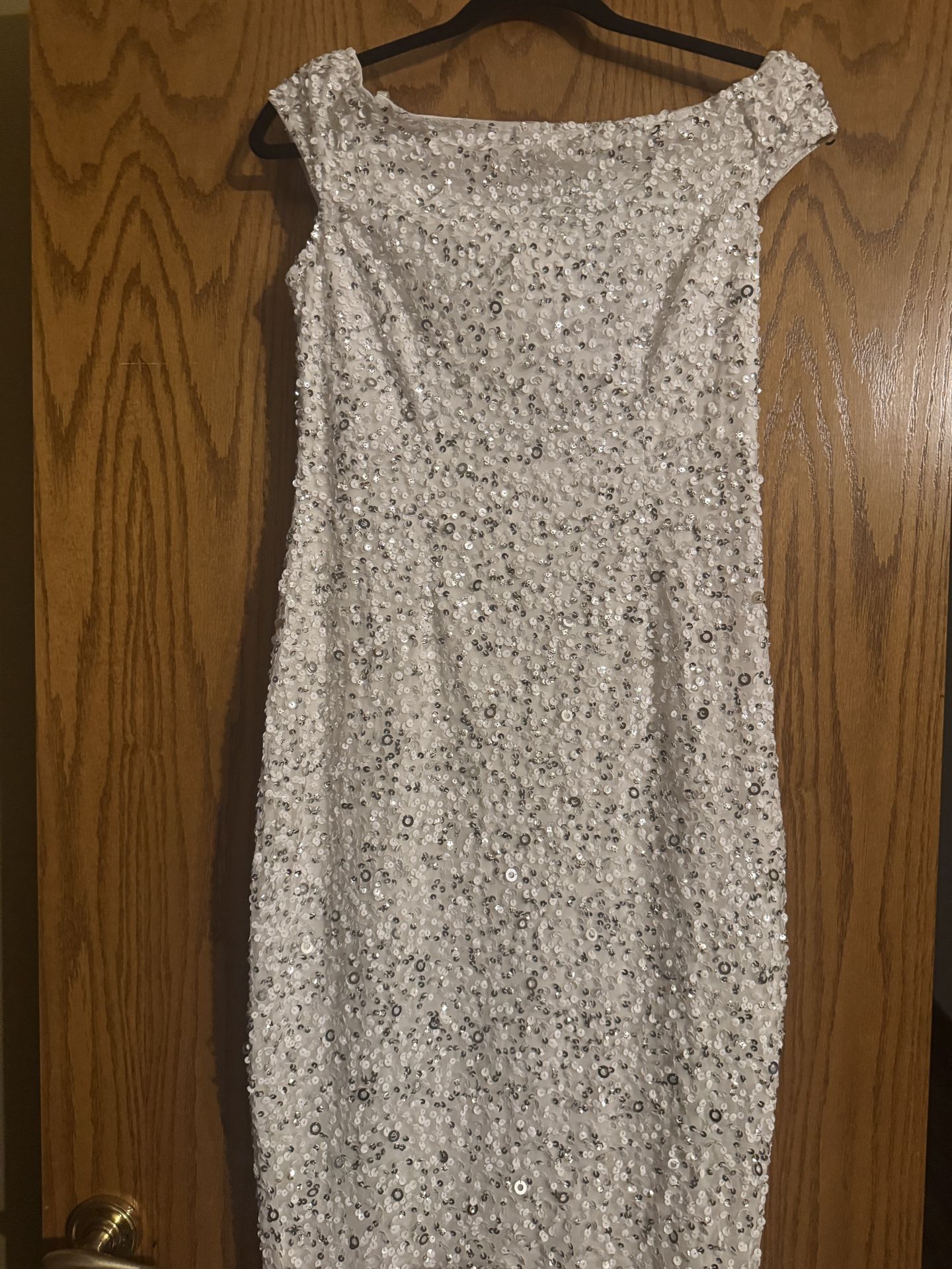 Beautiful White Dress New Medium Length