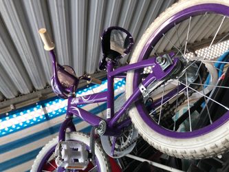 Small bike for sale $20