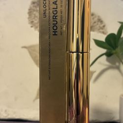 Hourglass Mascara (Ultra Black)