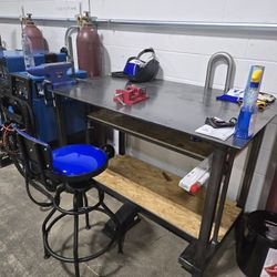 Welding/Workbench Custom Fabricated w/2" 12ga square tubing