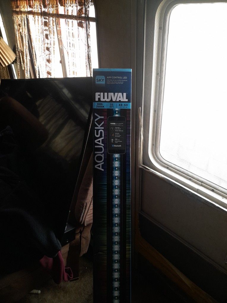 Fluval Aquasky LED Aquarium Light 48'60