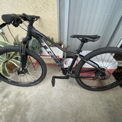 Trek 2021 Marlin  