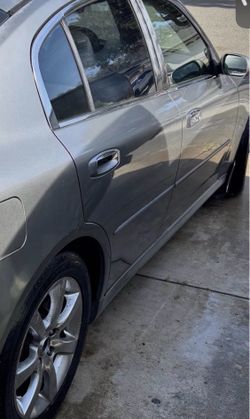 Infiniti G35 ( door)