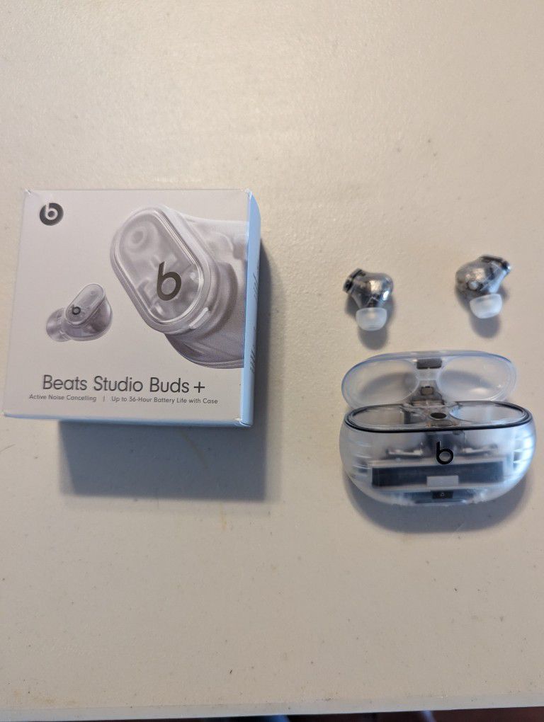 New In Open Box - Beats Studio Buds + Clear/Transparent 